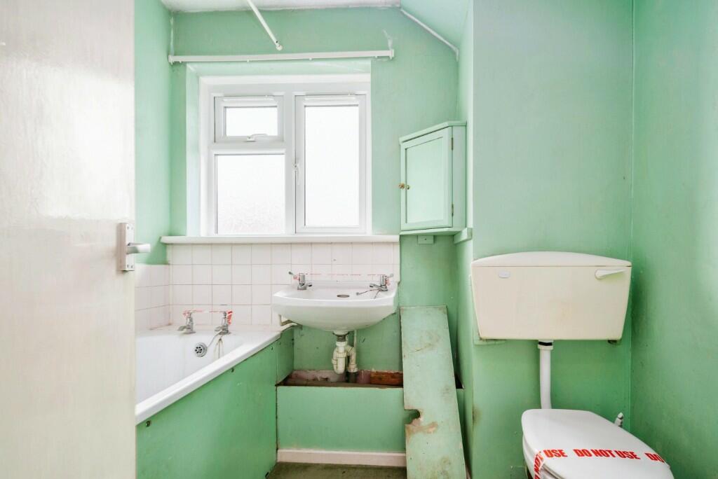 Additional image 9 of Longmead, Hatfield, Hertfordshire, AL10