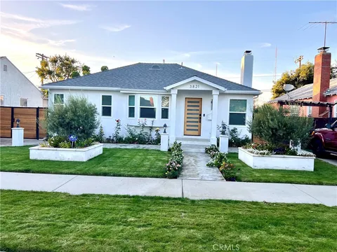 3821 S Muirfield Road, Los Angeles, CA 90008
