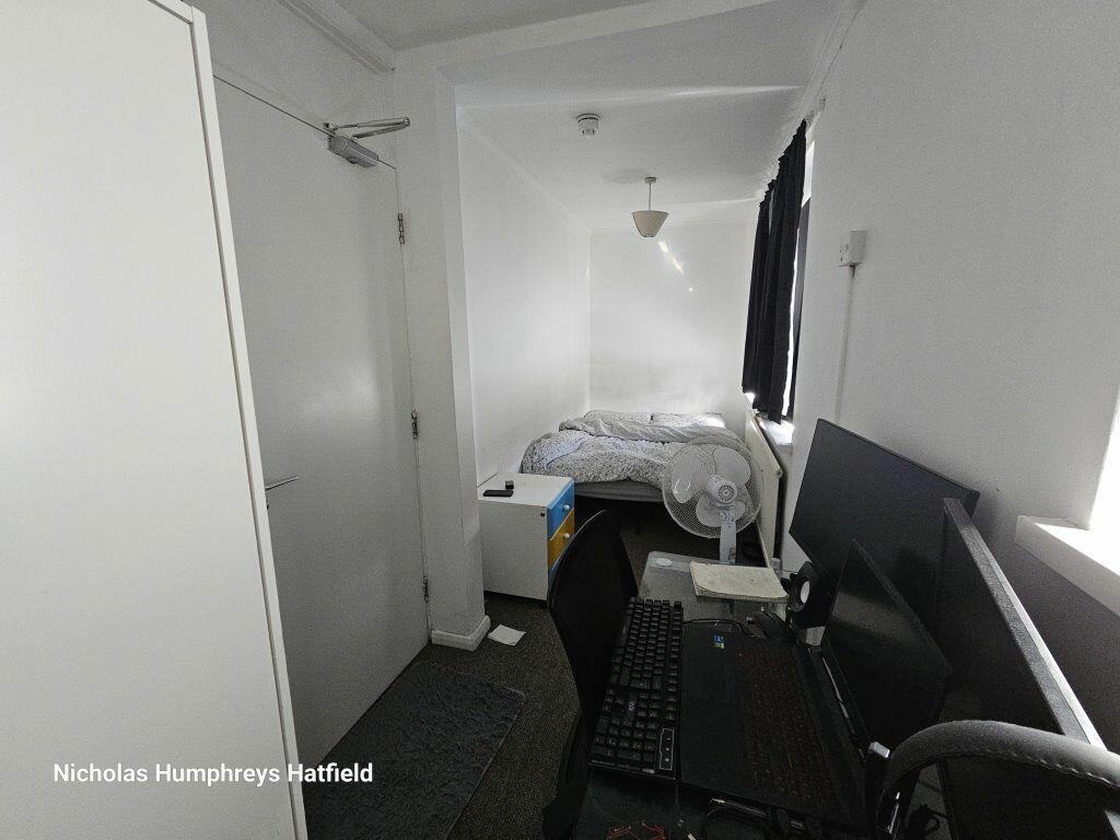 Additional image 5 of Stockbreach Close