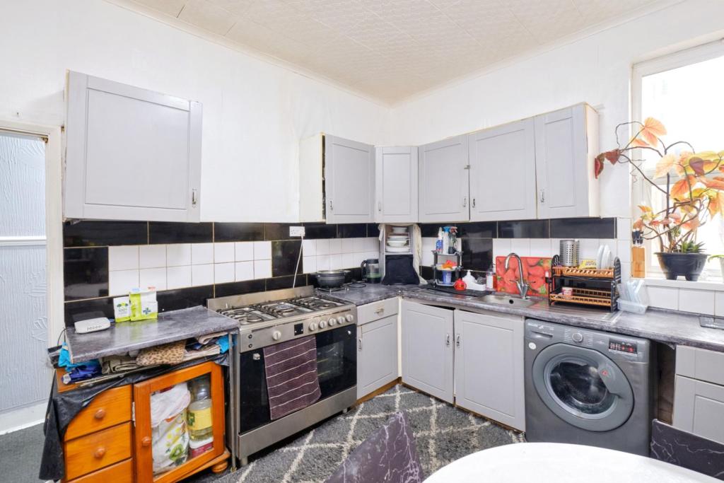 Additional image 4 of Park Road, Birmingham, B11