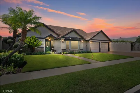 Primary image of 2810 E Burntwood Ave, Anaheim, CA 92806