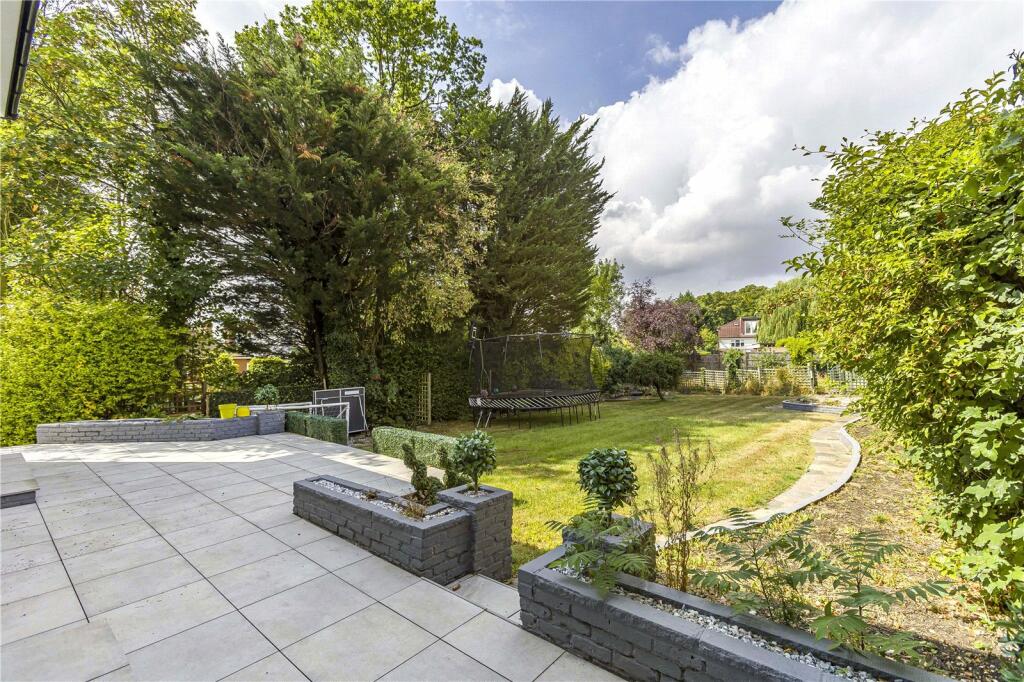 Additional image 19 of Great North Road, Brookmans Park, Hertfordshire, AL9