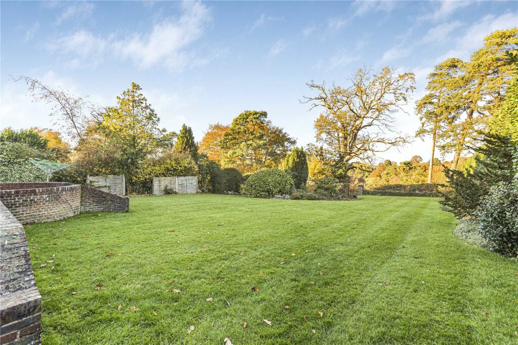 Additional image 21 of Brookmans Avenue, Brookmans Park, Hertfordshire, AL9