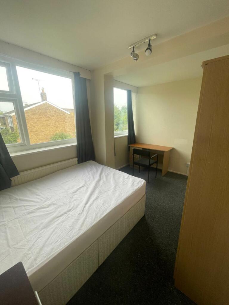 Additional image 15 of Bishops Rise, Hatfield