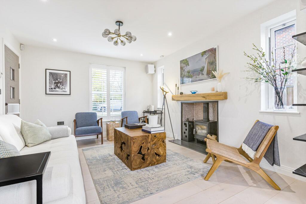 Additional image 45 of Lake View, Frogmore, AL2