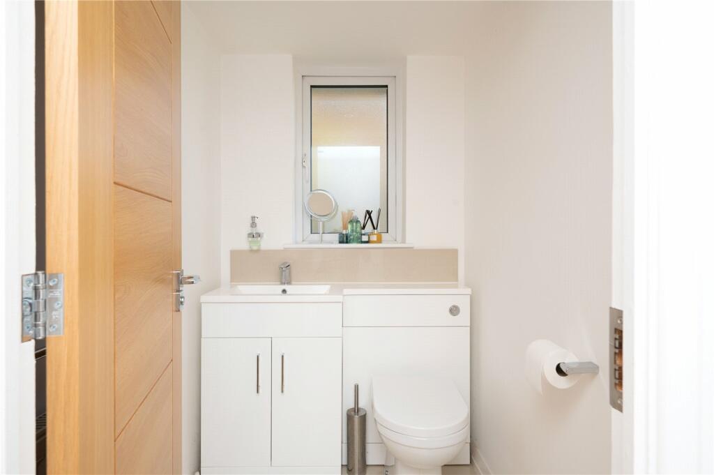 Additional image 14 of Hawthorn Way, St. Albans, Hertfordshire