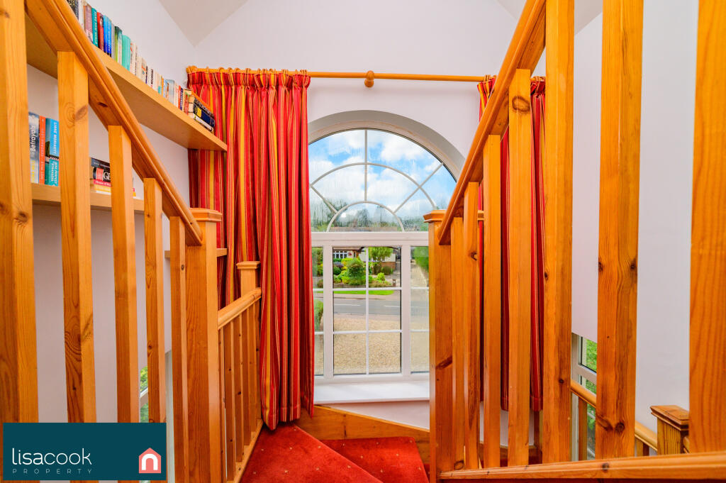 Additional image 26 of Park Street Lane, St Albans, AL2