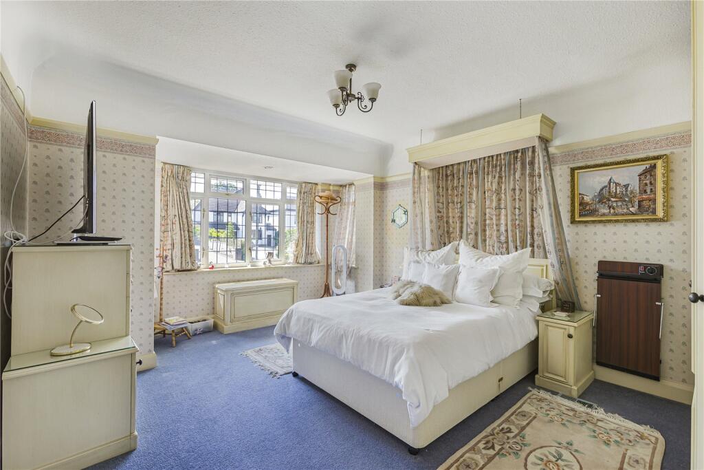 Additional image 12 of Brookmans Avenue, Brookmans Park, Hertfordshire, AL9