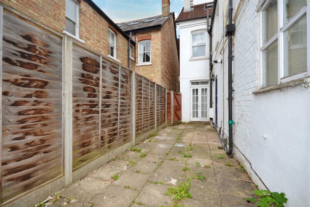 Additional image 16 of Luton Road, Harpenden
