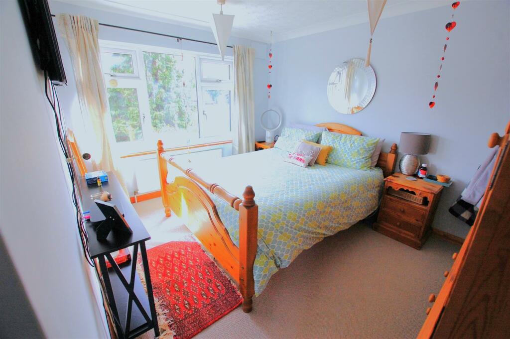 Additional image 12 of Roe Green Lane, Hatfield