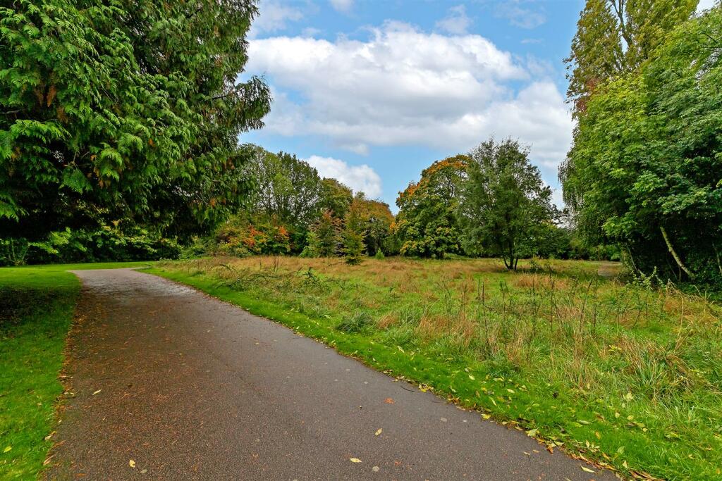 Additional image 35 of Great Leys Court, Beningfield Drive, London Colney, St. Albans