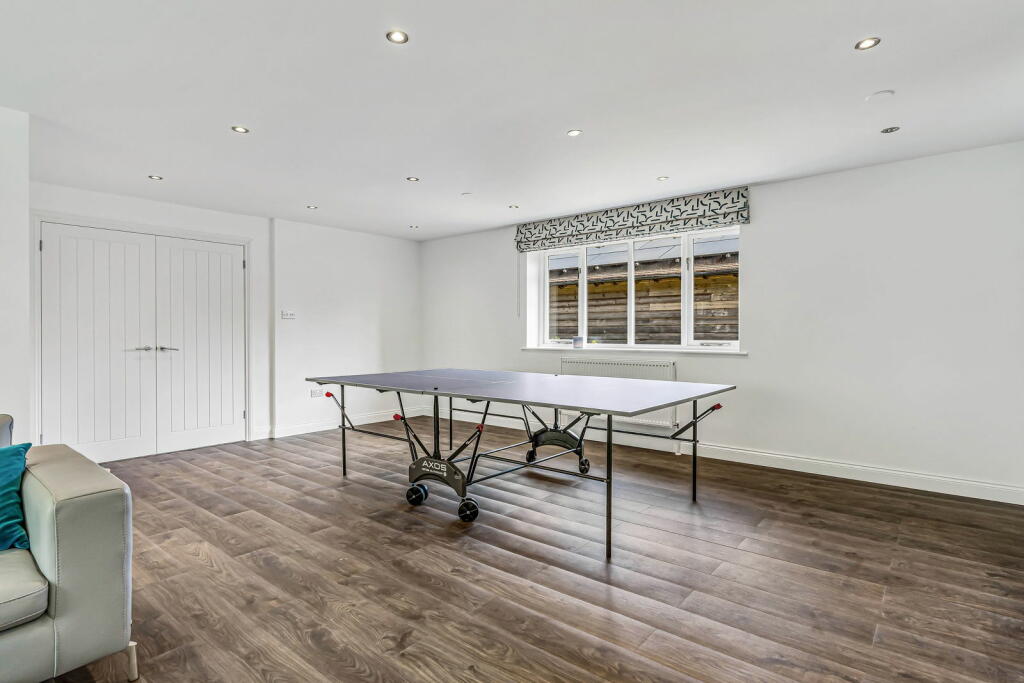 Additional image 43 of Reynards Road, Welwyn, AL6