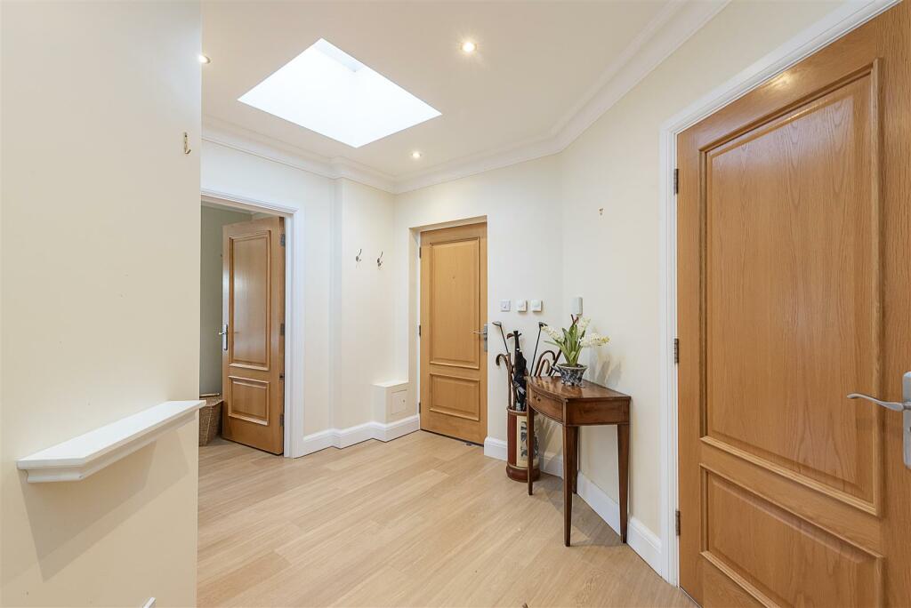 Additional image 4 of Avenue St. Nicholas, Harpenden