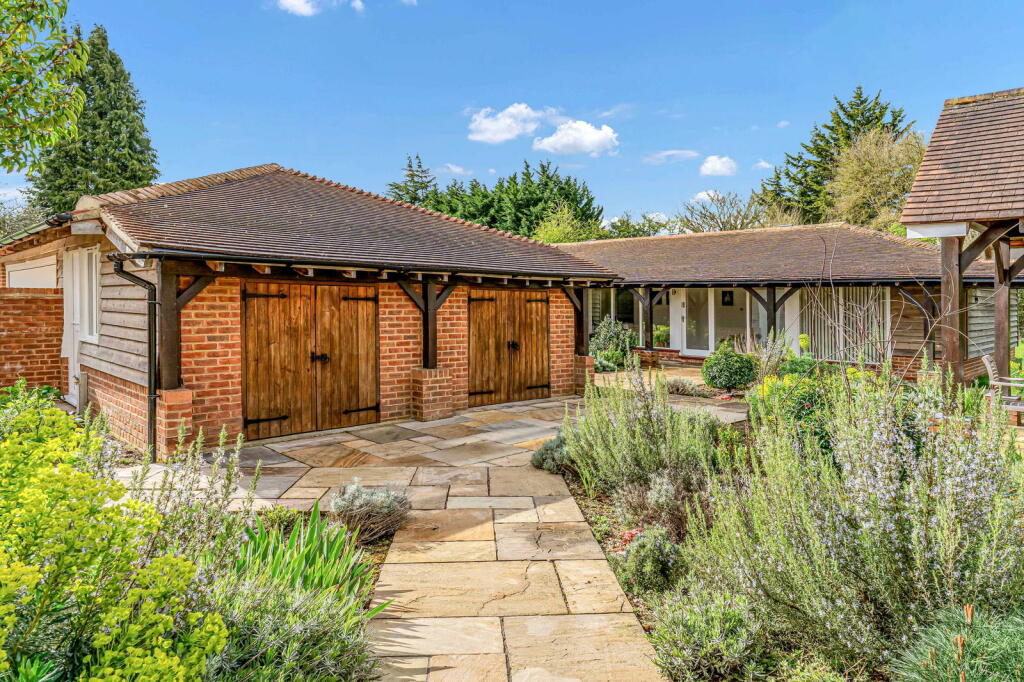 Additional image 50 of Reynards Road, Welwyn, AL6