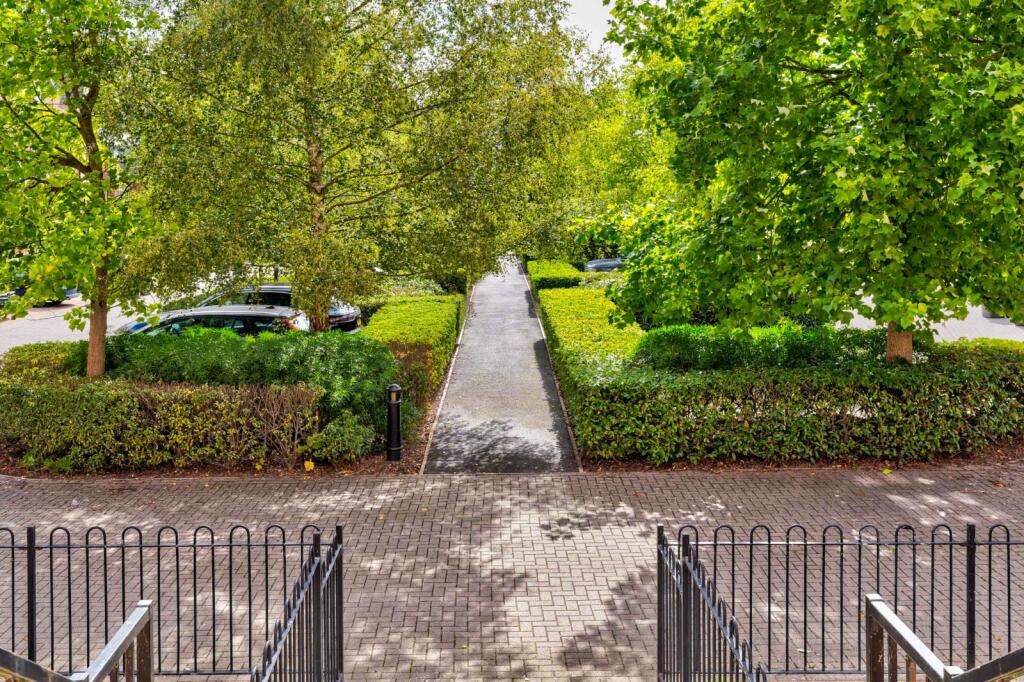 Additional image 5 of Boyes Crescent, Napsbury Park, St. Albans, Hertfordshire, AL2