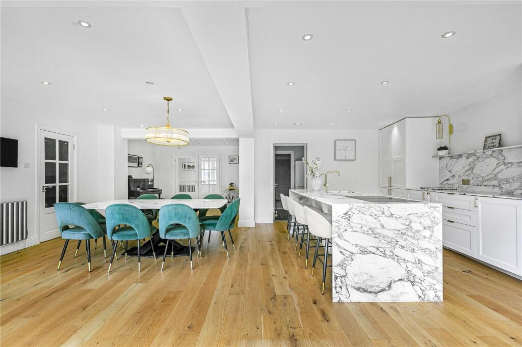 Additional image 12 of Mymms Drive, Brookmans Park, Hertfordshire, AL9