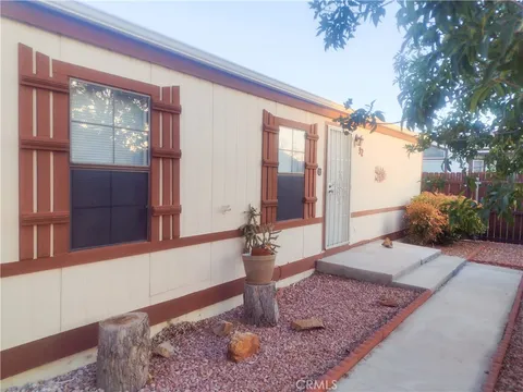 21621 Sandia Road Unit 92, Apple Valley, CA 92308