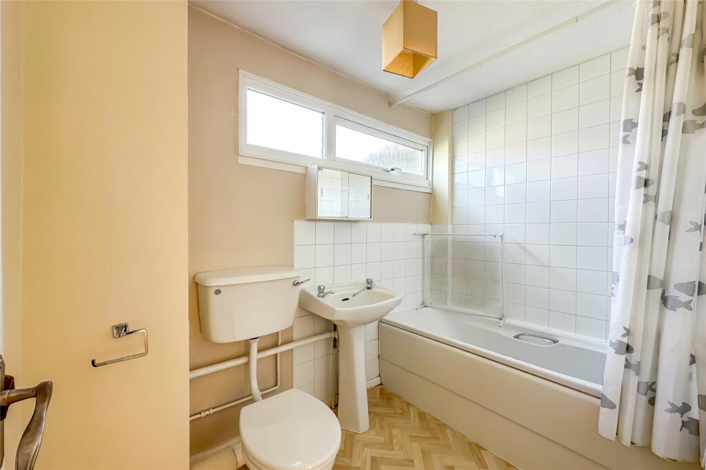 Additional image 7 of Pinewood Close, St. Albans, Hertfordshire, AL4