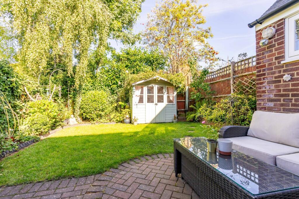 Additional image 3 of Upton Avenue, St. Albans, Hertfordshire, AL3