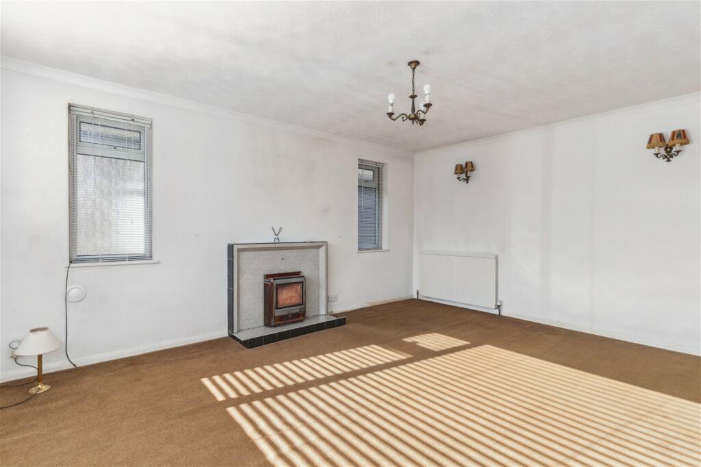 Additional image 3 of Robert Avenue, St. Albans, AL1 2QR