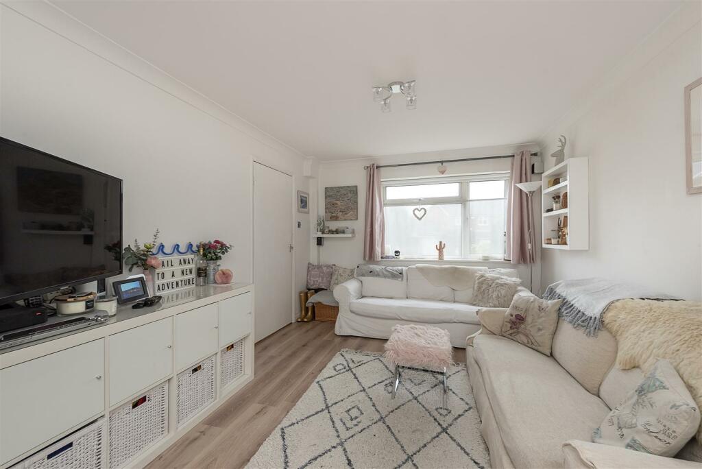 Additional image 13 of Wensley Close, Harpenden