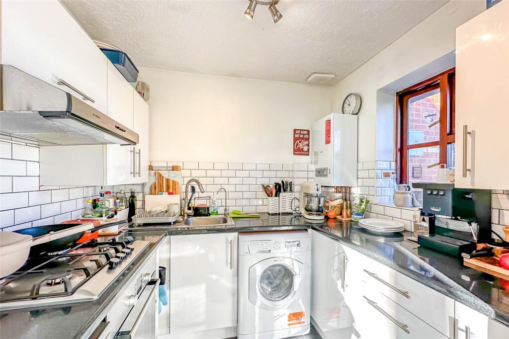 Additional image 5 of Balfour Court, Station Road, Harpenden, Herts, AL5