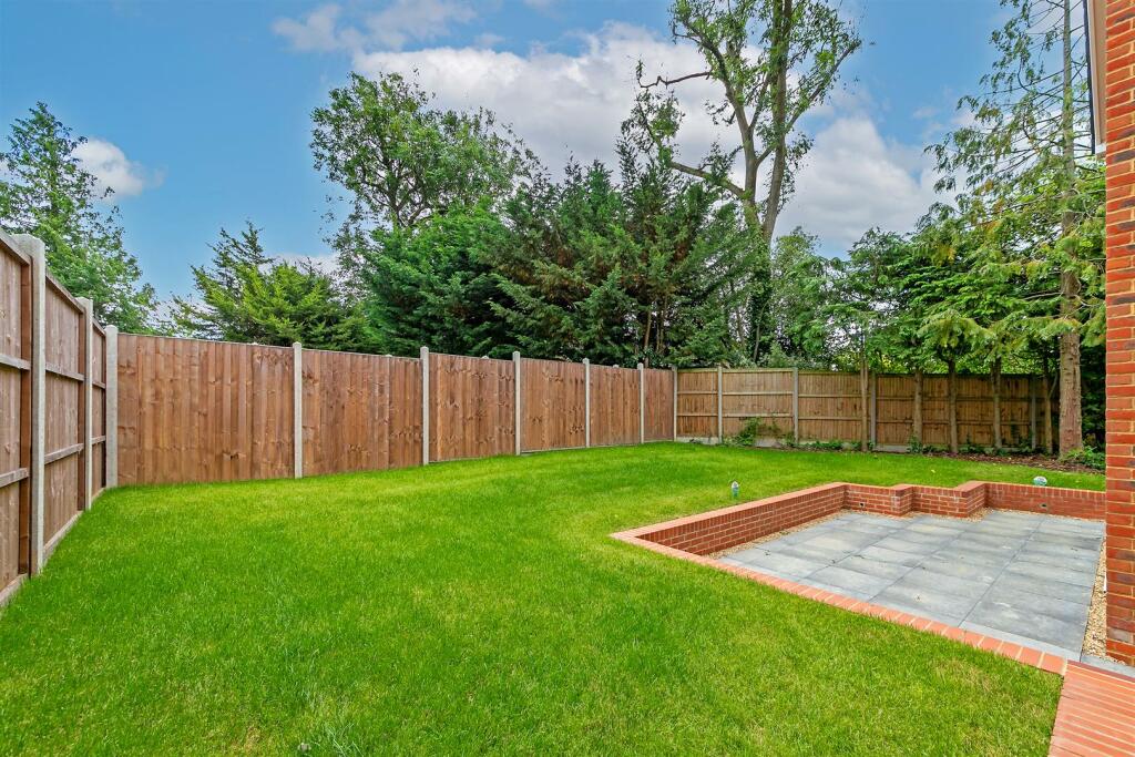 Additional image 20 of Oakwood Road, Bricket Wood, St. Albans