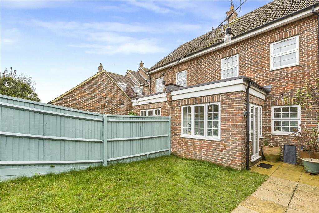 Additional image 22 of De Soissons Close, Welwyn Garden City, Hertfordshire, AL8