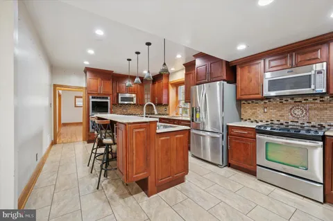 Primary image of 7947 Montgomery Avenue, Elkins Park, PA 19027