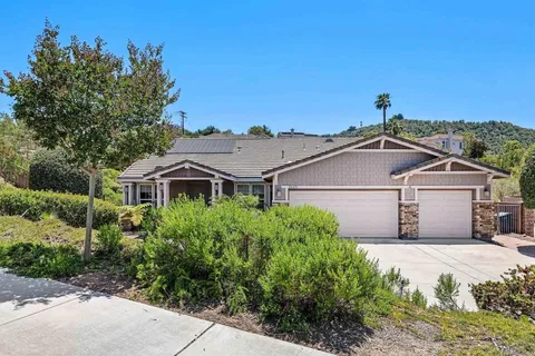 2625 Emerald Oaks Gln, Escondido, CA 92027
