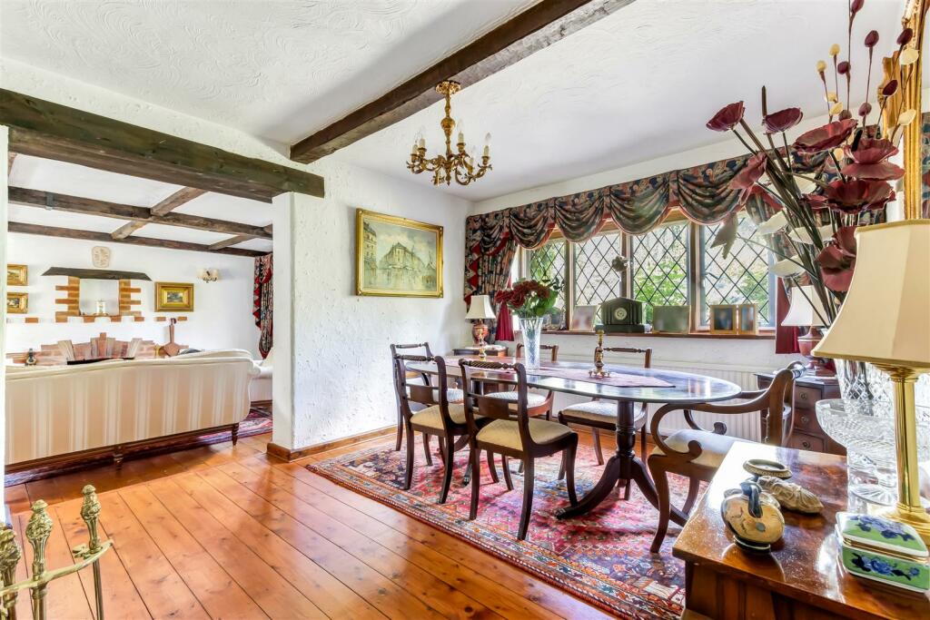 Additional image 19 of Great North Road, Brookmans Park