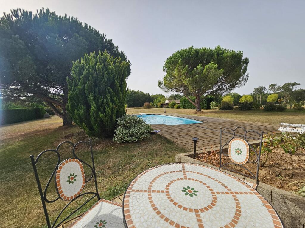 Additional image 2 of Baneuil, Aquitaine, 24150, France