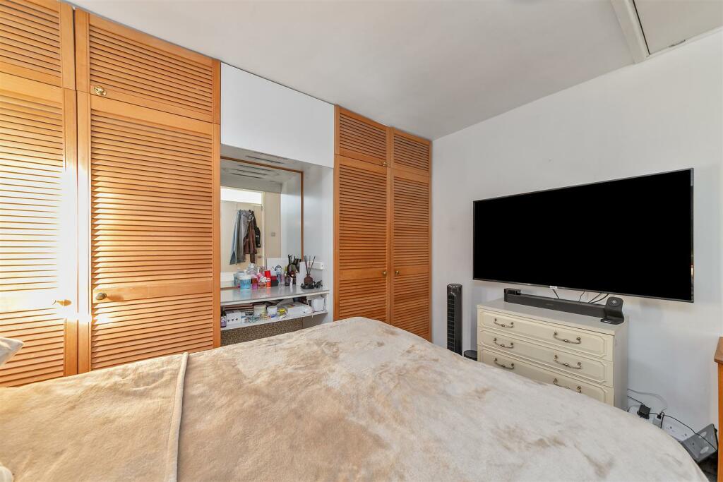 Additional image 11 of Garrard Way, Wheathampstead, St. Albans