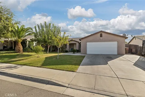 1129 Timber Wolf Court, Bakersfield, CA 93306