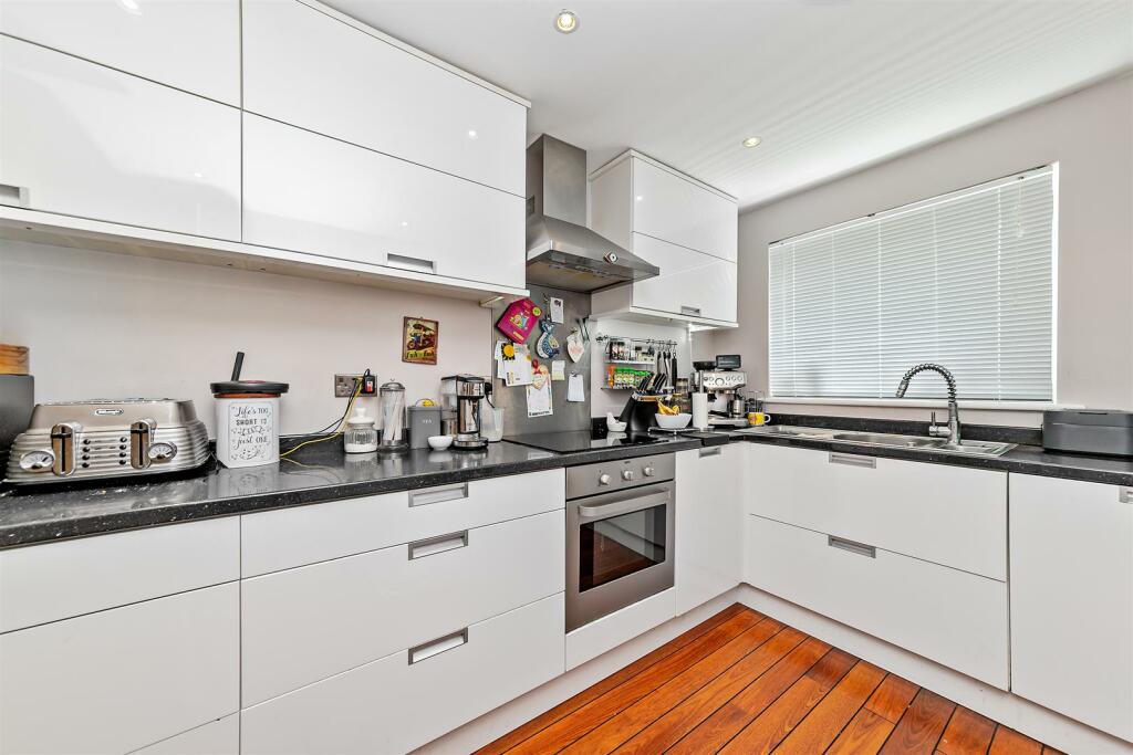 Additional image 17 of Hewitt Close, Wheathampstead, St. Albans