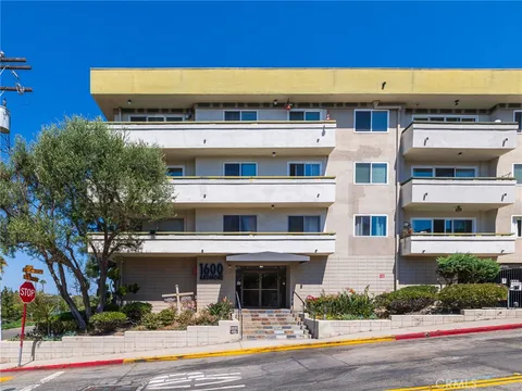 1600 Ardmore Avenue Unit 320, Hermosa Beach, CA 90254