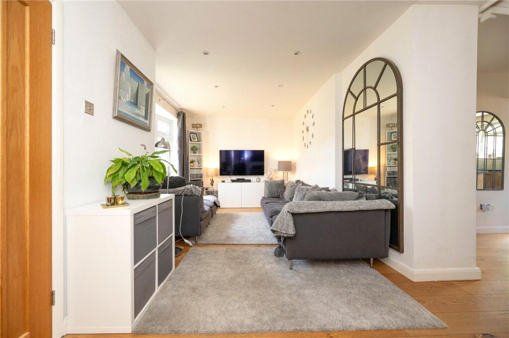 Additional image 5 of Maplefield, Park Street, St. Albans, Hertfordshire