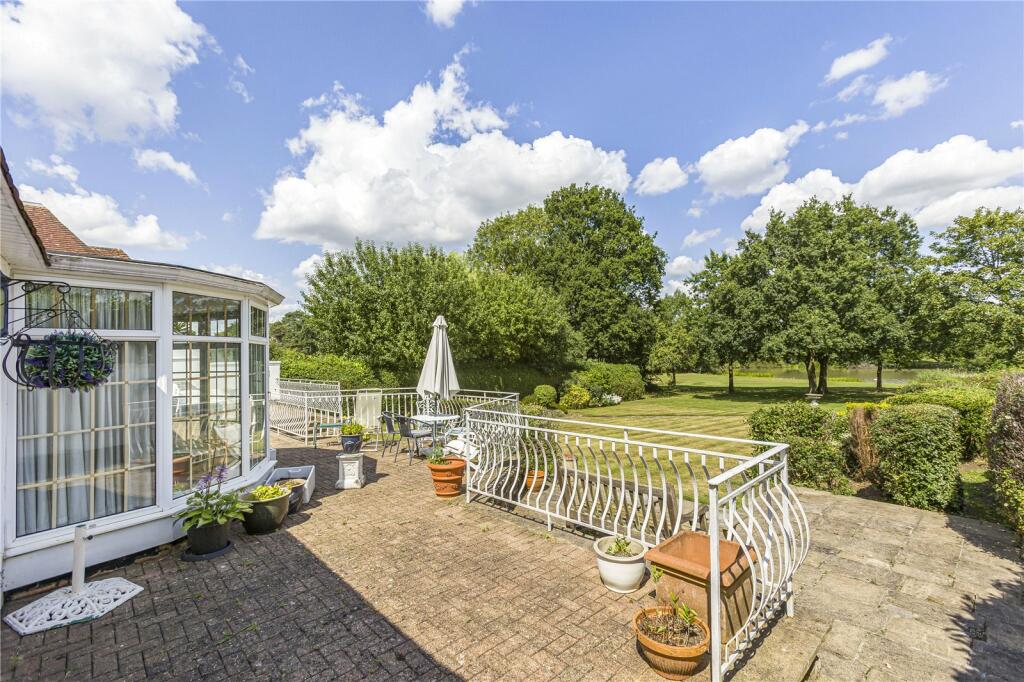 Additional image 19 of Brookmans Avenue, Brookmans Park, Hertfordshire, AL9