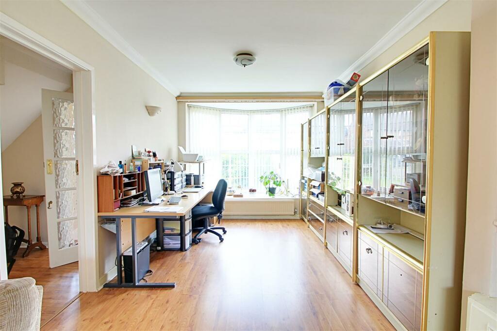 Additional image 20 of Collyer Road, London Colney, St Albans