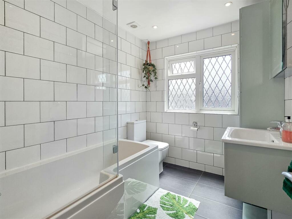 Additional image 12 of The Gardens, Brookmans Park