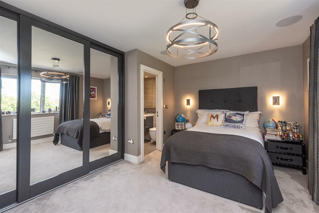 Additional image 10 of The Common, Harpenden