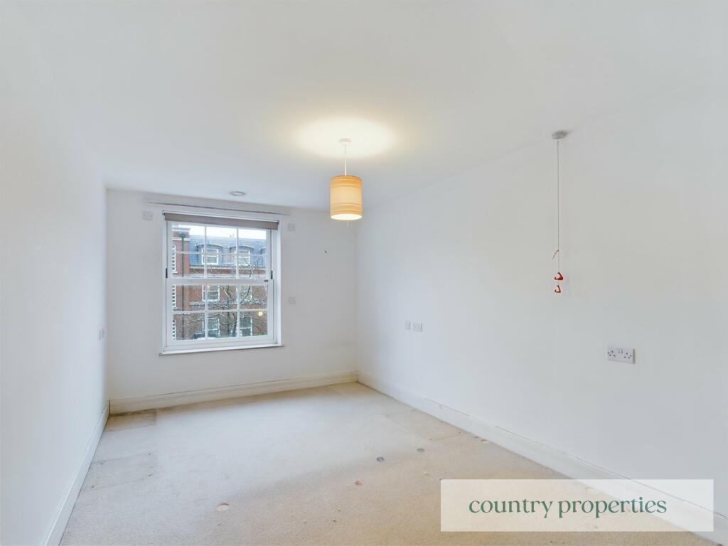 Additional image 5 of College Way, Welwyn Garden City, AL8