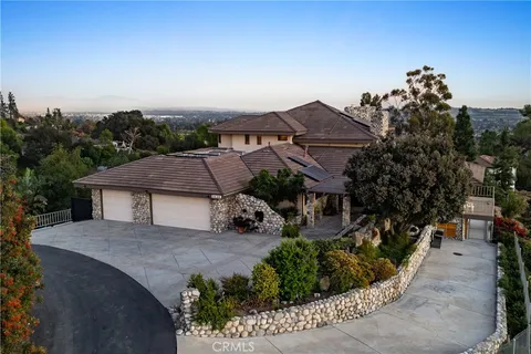 1436 La Riata Drive, La Habra Heights, CA 90631