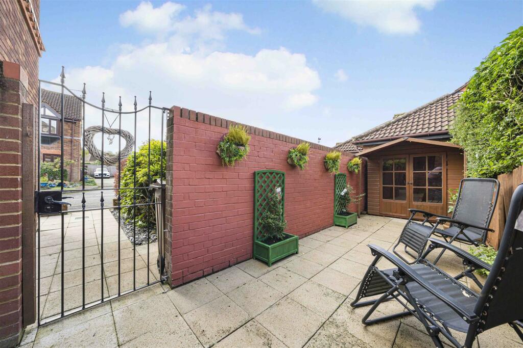 Additional image 11 of Woodlands, Park Street, St. Albans