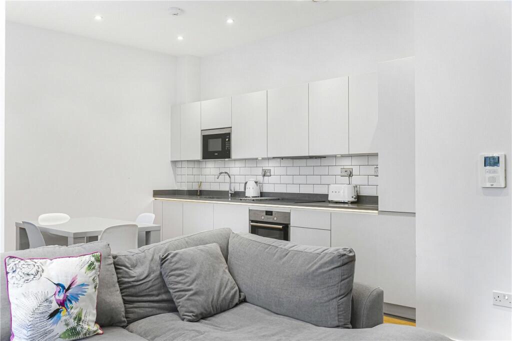 Additional image 5 of Great North Road, Hatfield, Hertfordshire, AL9