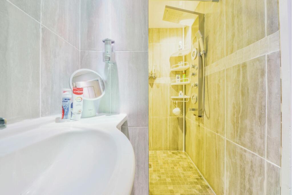 Additional image 17 of Broomleys, St. Albans, AL4