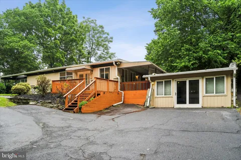 800 Pardee Lane, Wyncote, PA 19095