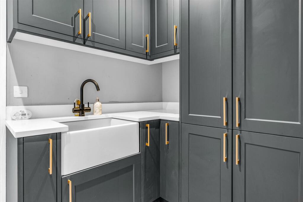 Additional image 7 of Canonsfield Road, Welwyn