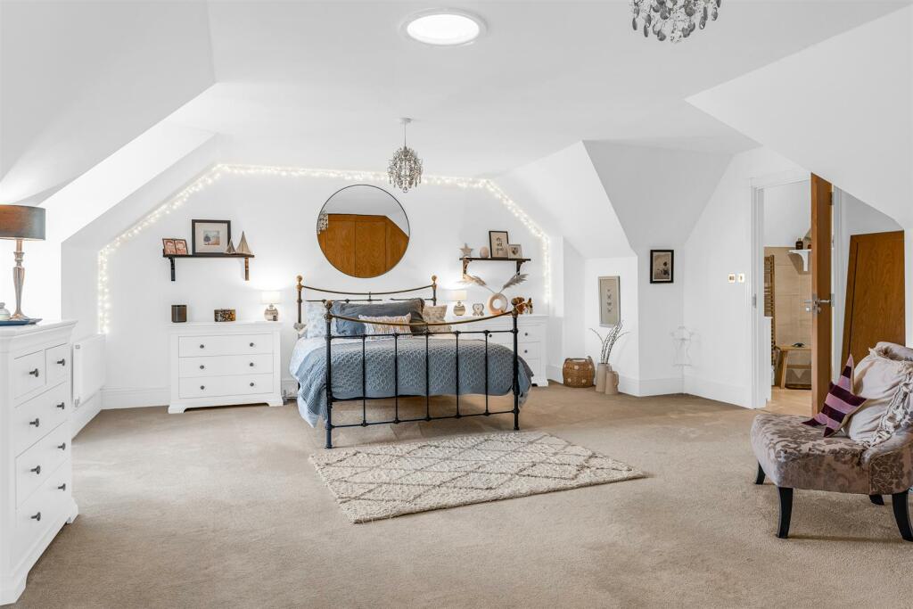 Additional image 15 of Sevenacres, Tewin