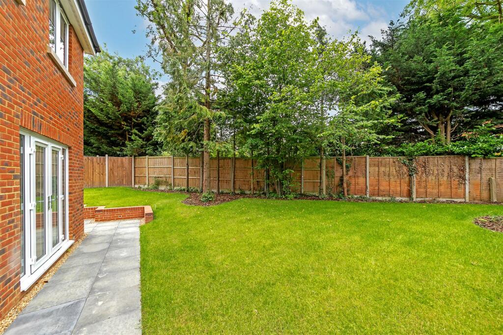 Additional image 16 of Oakwood Road, Bricket Wood, St. Albans